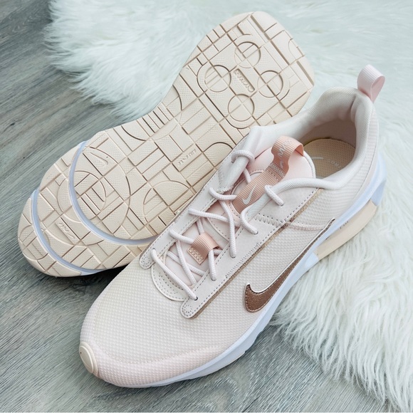 NWT Nike Air Max Intrlk Lite Women’s Shoes - Picture 4 of 9